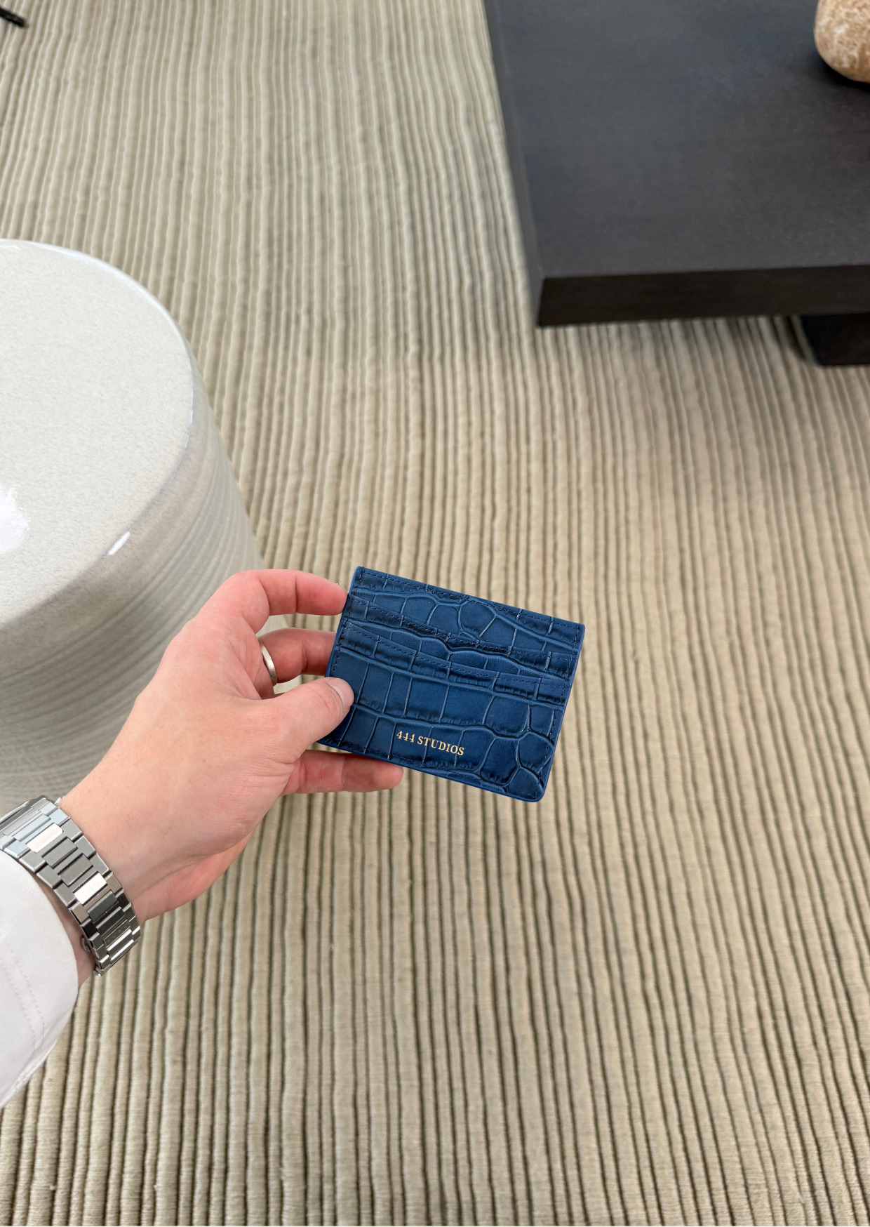 Card_Holder_-_Yale_Blue_-_Styling